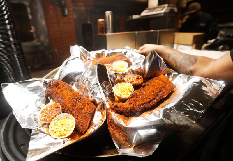 Butteriffic Bakery and Cafe, Earnestine & Hazel’s, Fat Charlie's Speakeasy, A&R Bar-B-Que, Cozy Corner BBQ, Charlie Vergos Rendezvous, Coastal Fish Company, Flight Restaurant and Wine Bar, Porch & Parlor, Southern Social, Best Memphis-style BBQ, Michelin Guide to the American South