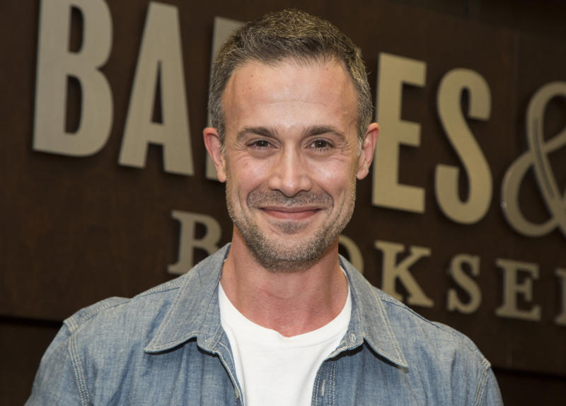 Freddie Prinze Jr. Noah Schnapp, Angus T. Jones, Cameron Diaz, Jennifer Stone, Tom Selleck, Dylan Sprouse, Erik Estrada, Nikki Blonsky, Tony Danza, Freddie Prinze Jr., Jack Gleeson, Karyn Parsons, Jonathan Taylor Thomas, Phoebe Cates