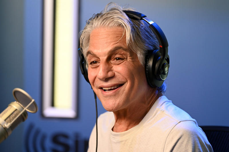Tony Danza Noah Schnapp, Angus T. Jones, Cameron Diaz, Jennifer Stone, Tom Selleck, Dylan Sprouse, Erik Estrada, Nikki Blonsky, Tony Danza, Freddie Prinze Jr., Jack Gleeson, Karyn Parsons, Jonathan Taylor Thomas, Phoebe Cates