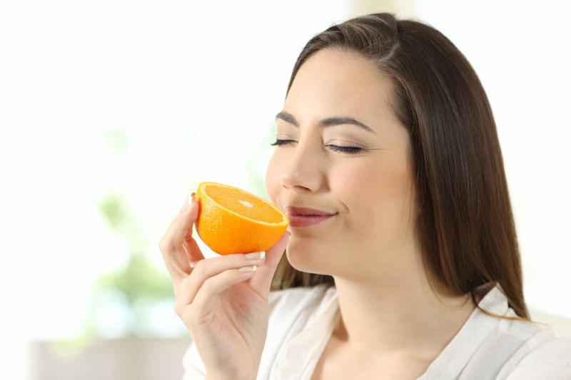 Loss of smell Loss of smell, Abdominal bloating, Unexpected weight loss, Neck stiffness, Change of humor, Knee pain, Coughing, Red face, Stomach ache, Calf pain, Blood in urine, Erectile dysfunction, Itchy skin, Forgetfulness