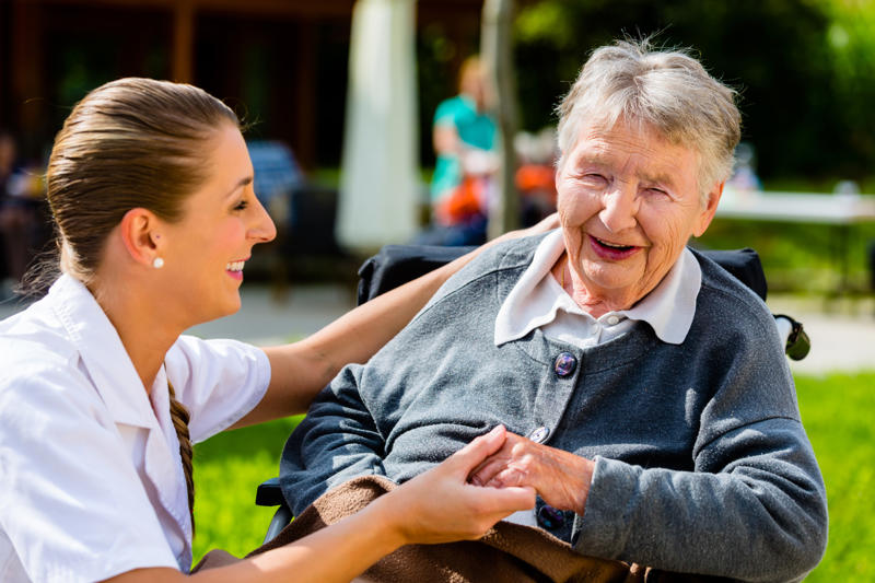 Alzheimer's disease, Worldwide incidences of the disease, Early diagnosis, Death rate, Initial symptoms, Constant care, Middle-stage symptoms, Losing awareness, Duration of illness, Difficulty in diagnosis, Treatment, Alternative treatments, Cognitive and behavioral therapy