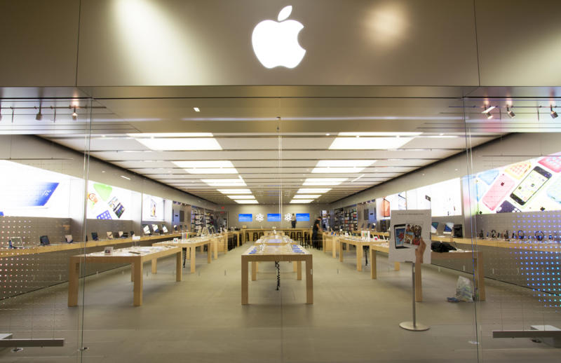 Apple stores Founders, Apple headquarters, Apple name, First Mac, Apple company, Original logo, Apple stores, Slide-to-unlock, First iPhone, Cash reserve