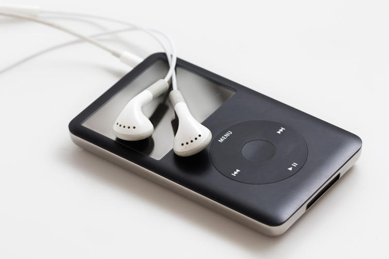 iPod Founders, Apple headquarters, Apple name, First Mac, Apple company, Original logo, Apple stores, Slide-to-unlock, First iPhone, Cash reserve