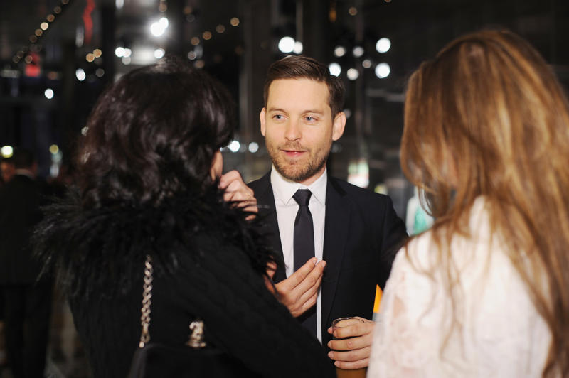 Jessica Simpson, Lucy Hale, Chrissy Teigen, Patricia Heaton, Megan Fox, Kim Kardashian, Jim Carrey, Blake Lively, Katy Perry, Natalie Portman, Tyra Banks, Joe Manganiello, Eva Mendes, Kelly Osbourne, Russell Brand, Calvin Harris, Shania Twain, Tyler The Creator, Daniel Radcliffe, Bradley Cooper, James Franco, Kim Catrall, Eric Clapton, Colin Farrell, Jennifer Hudson, Gerard Butler, Kristin Davis, Tobey Maguire, Jada Pinkett-Smith, Ewan Mcgregor, Christina Ricci, Chris Martin, Leona Lewis