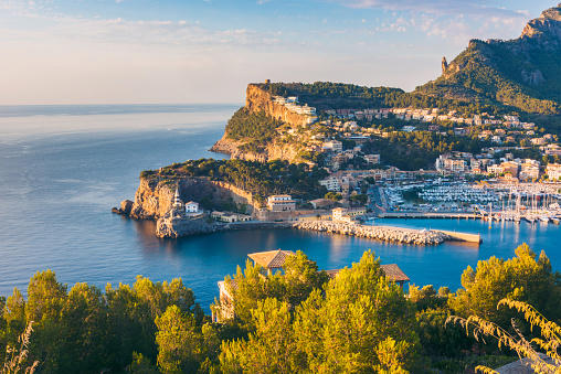 Sign up to The Getaway newsletter , Full list of Spanish tourist rules travellers should know, Balearic Islands’ tourist tax, Barcelona’s tourist tax, The six-drink cap, Walking tour caps, Currency changes, Banned beach items and behaviour, A resident’s only area, Discover Spain's little-known destinations with Metro , Alcohol ban, Debunking the ‘three year’ tourist ban