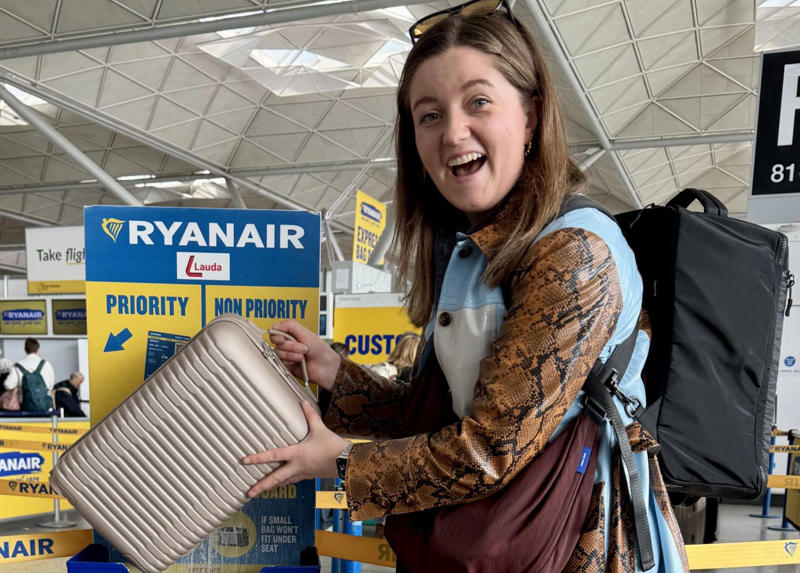      Sign up to The Getaway newsletter   , All about the bag, What Chelsea managed to pack in the bag, Putting the suitcase to the test ,      Budget travel ideas   , Chelsea’s suitcase hacks for seamless travel , The overall verdict