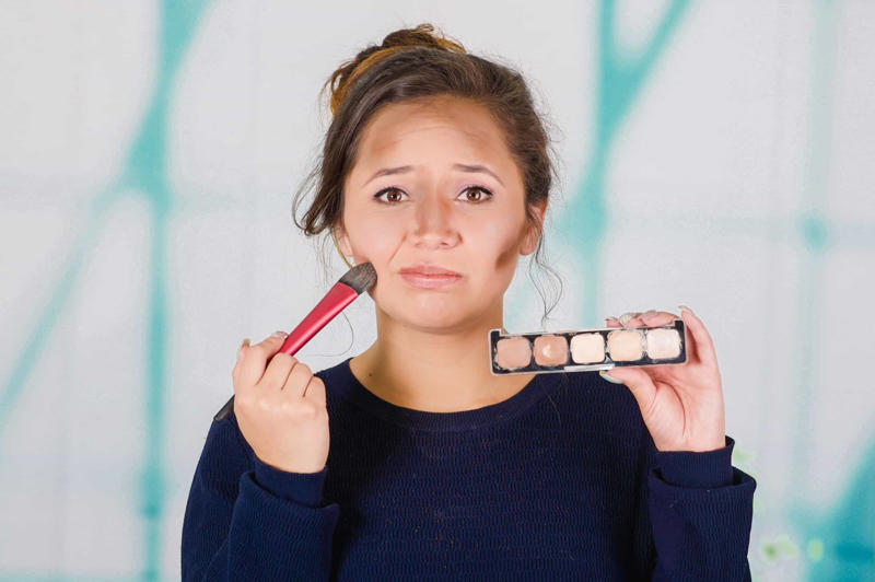 Putting bronzer all over your face Picking the wrong color foundation, Stretching your eye for the perfect wing, Applying blush too low, Testing foundation on your wrist, Overwashing your face, Putting on makeup in bad lighting, Keeping your mascara too long, Wearing waterproof mascara every day, Putting bronzer all over your face, Sleeping in your makeup, Too much concealer, Doing your lips first, Using too much mascara on the bottom lashes, Skipping the neck, Not changing your foundation with the season, Letting your lipstick bleed, Not doing eyeliner for your eye shape, Doing too much