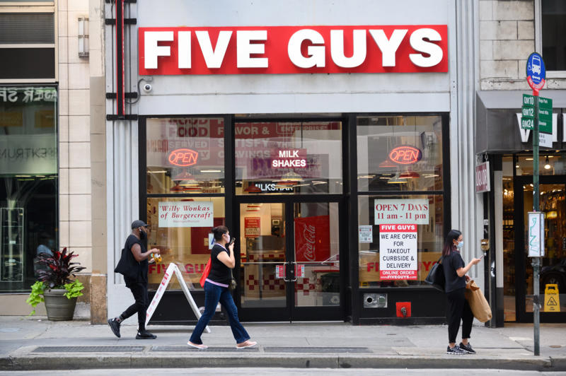 Five Guys Culver's, Five Guys, In-N-Out Burger, Shake Shack, McDonald's, Burger King, Smashburger, Jack in the Box, Whataburger, Steak 'n Shake, Fuddruckers, Fatburger, Carl's Jr.