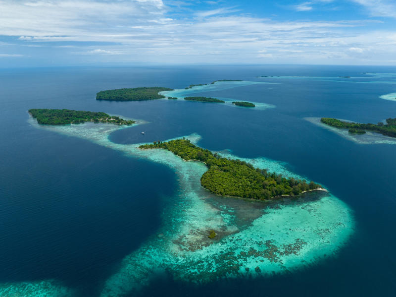 Fears of nuclear war, Devastating consequences, Widespread technological collapse, A 97% reduction in food production, The best chance of survival, Important factors, Safe for an "abrupt sunlight-reducing catastrophe", Indonesia, the Philippines, and Mauritius, Solomon Islands and Vanuatu, New Zealand, Australia
