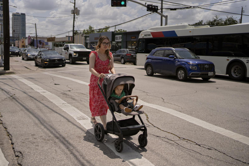 Texas What qualifies as middle class?, Wage increases are disproportionate, Financial strife, Low expectations, Which 23 states are listed?, Colorado, Delaware, Illinois, Minnesota, New Hampshire, New York, Virginia