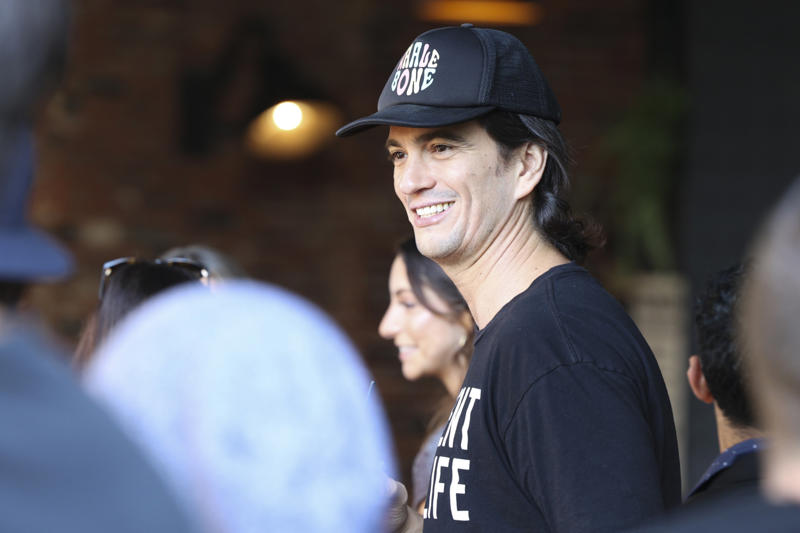 23. Adam Neumann 30. Daymond John, 29. Vera Wang, 28. Ratan Tata, 27. Adam D’Angelo, 26. Beyoncé, 24. Ritesh Agarwal, 23. Adam Neumann, 22. Ted Turner, 21. Kevin Systrom, 20. Richard Branson, 18. Jack Dorsey, 16. Reed Hastings, 14. Garrett Camp, 12. Steve Jobs, 10. Jack Ma, 8. Michael Dell, 6. Bill Gates, 4. Larry Ellison, 2. Jeff Bezos