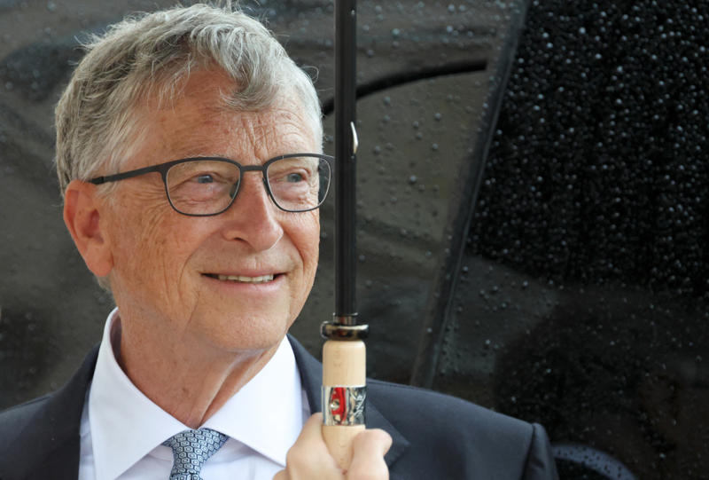6. Bill Gates 30. Daymond John, 29. Vera Wang, 28. Ratan Tata, 27. Adam D’Angelo, 26. Beyoncé, 24. Ritesh Agarwal, 23. Adam Neumann, 22. Ted Turner, 21. Kevin Systrom, 20. Richard Branson, 18. Jack Dorsey, 16. Reed Hastings, 14. Garrett Camp, 12. Steve Jobs, 10. Jack Ma, 8. Michael Dell, 6. Bill Gates, 4. Larry Ellison, 2. Jeff Bezos