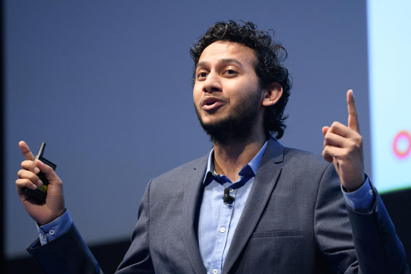 24. Ritesh Agarwal 30. Daymond John, 29. Vera Wang, 28. Ratan Tata, 27. Adam D’Angelo, 26. Beyoncé, 24. Ritesh Agarwal, 23. Adam Neumann, 22. Ted Turner, 21. Kevin Systrom, 20. Richard Branson, 18. Jack Dorsey, 16. Reed Hastings, 14. Garrett Camp, 12. Steve Jobs, 10. Jack Ma, 8. Michael Dell, 6. Bill Gates, 4. Larry Ellison, 2. Jeff Bezos