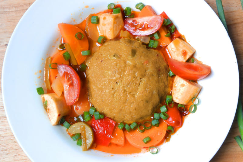 Bazin (Libya) Tagine (Morocco, Tunisia, Algeria), Bazin (Libya), Banku (Ghana), Chakalaka (South Africa), Akara (West Africa), Haraimi (Libya), Bunny Chow (South Africa), Zanzibar pizza (Tanzania), Braai (South Africa), Suya (Nigeria), Injera (Ethiopia, Eritrea), Mafe (West Africa), Pastilla (Morocco), Doro Wat (Ethiopia), Fufu (West Africa), Gorraasa (Sudan)