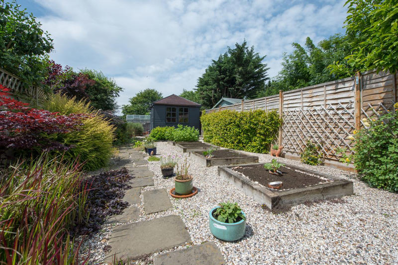 Artificial Turf , Boxwood Hedges , Checkerboard Grass, Gravel-Heavy Gardens