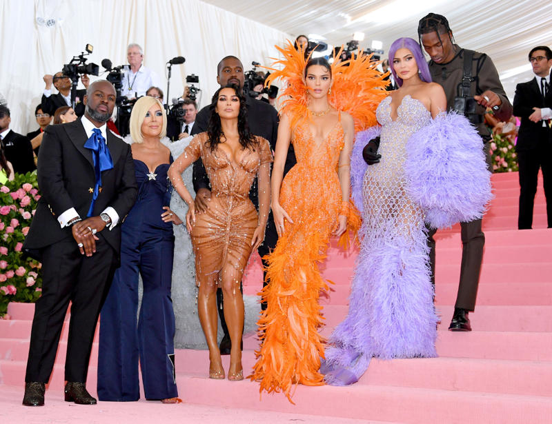 The Kardashians Lady Gaga, Nick Kroll, Edward Norton, Bella and Gigi Hadid, The Smith siblings, Chevy Chase, Nicola Peltz, Taylor Swift, Sigourney Weaver, Anderson Cooper, Glenn Close, Lily-Rose Depp, The Kardashians, Jake Gyllenhaal, Paris Hilton, Balthazar Getty