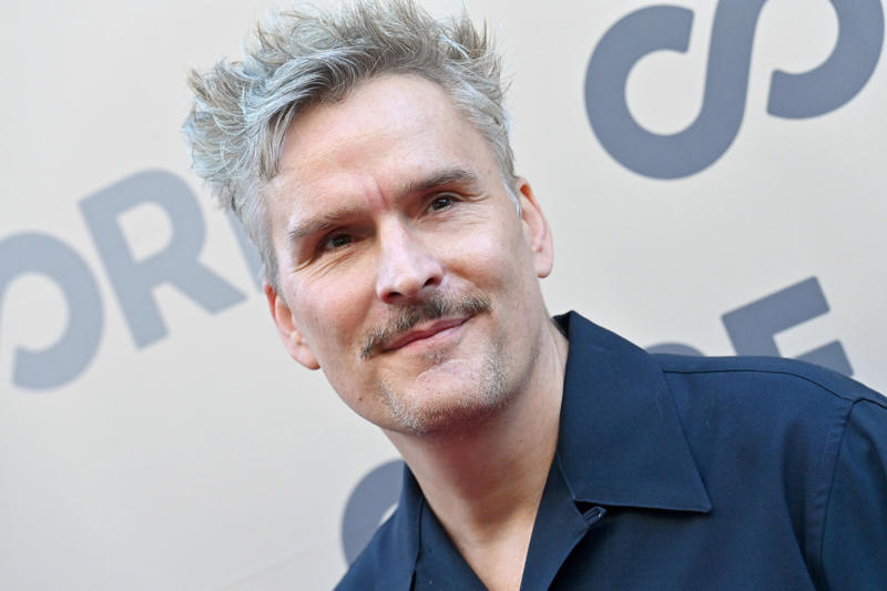 Balthazar Getty Lady Gaga, Nick Kroll, Edward Norton, Bella and Gigi Hadid, The Smith siblings, Chevy Chase, Nicola Peltz, Taylor Swift, Sigourney Weaver, Anderson Cooper, Glenn Close, Lily-Rose Depp, The Kardashians, Jake Gyllenhaal, Paris Hilton, Balthazar Getty