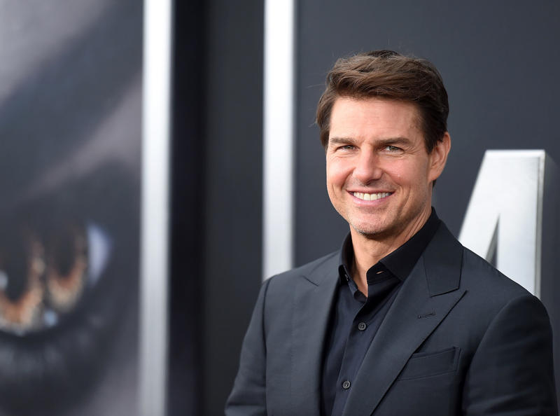 Emma Stone, Nicolas Cage, Al Pacino, Katy Perry, Tom Cruise, Jessica Chastain, Robert Downey Jr., John Travolta, Christina Aguilera, Demi Moore, Chris Rock, Kristen Stewart, Whoopi Goldberg, Mark Wahlberg, Charlize Theron, Lindsay Lohan, Steven Tyler, Michael J. Fox, Arnold Schwarzenegger, David Bowie, Ryan Gosling, Avril Lavigne, Nicole Kidman, Jude Law, Gisele Bündchen, Ozzy Osbourne, Kelly Osbourne, Keanu Reeves, Catherine Zeta-Jones, Kate Winslet, Russell Crowe, Colin Farrell, Elton John, Harry Styles, Naomi Watts, Pierce Brosnan, Daniel Radcliffe, Orlando Bloom, Ringo Starr, Boy George