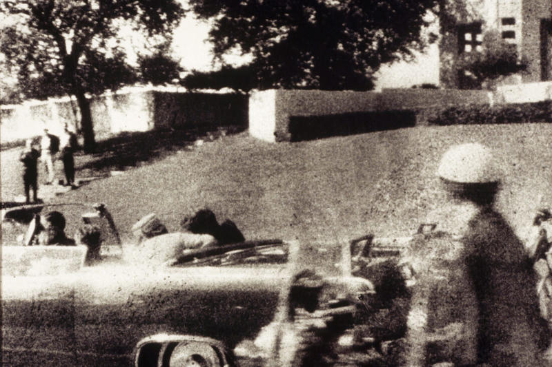A tragic day in history Jackie Kennedy Onassis' popularity, A woman on the road to greatness, The very best start in life, Debutante of the Year, From Debutante to First Lady, Jacqueline Bouvier and Mr John F. Kennedy, The match would be far from a fairytale, Heartbreak for the young couple, Jackie Kennedy lost two children, Did Jackie know about John's affairs?, Marilyn vs Jackie: the perfect response, Jackie's role was to take care of the president, Restoring the White House to greatness, Jackie Kennedy: a woman of the arts, An iconic First Lady, A tragic day in history, Composure despite the 'nightmare', The Pink Suit, Strong and loyal to the United States, President John F. Kennedy's funeral, Jackie starts on the John F. Kennedy Library, Jackie Kennedy Onassis, A longer history, Wedding to Aristotle Onassis, Another husband lost, Worked until she died, Her death uncovered new secrets, Jackie's hidden affair?, Jackie's emotional rollercoaster life
