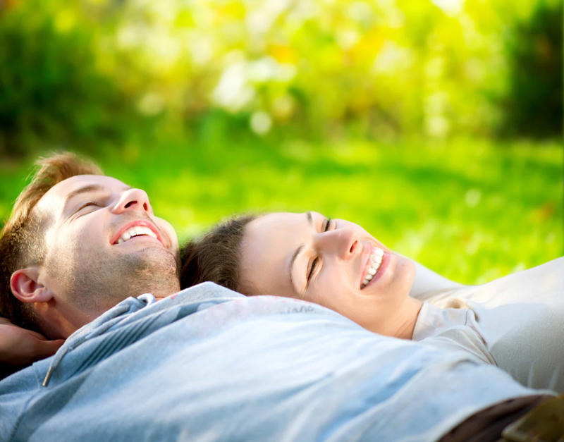 Mood boost Vitamin D, Calcium and phosphate levels, Mood boost, Sleep-wake cycle, Reduced risk of seasonal affective disorder, "Winter blues", SAD treatment, Dangers of long-term exposure to sunlight, Melanoma, Skin aging, Cataracts, Snow blindness, Heart disease, Least sunniest place on Earth