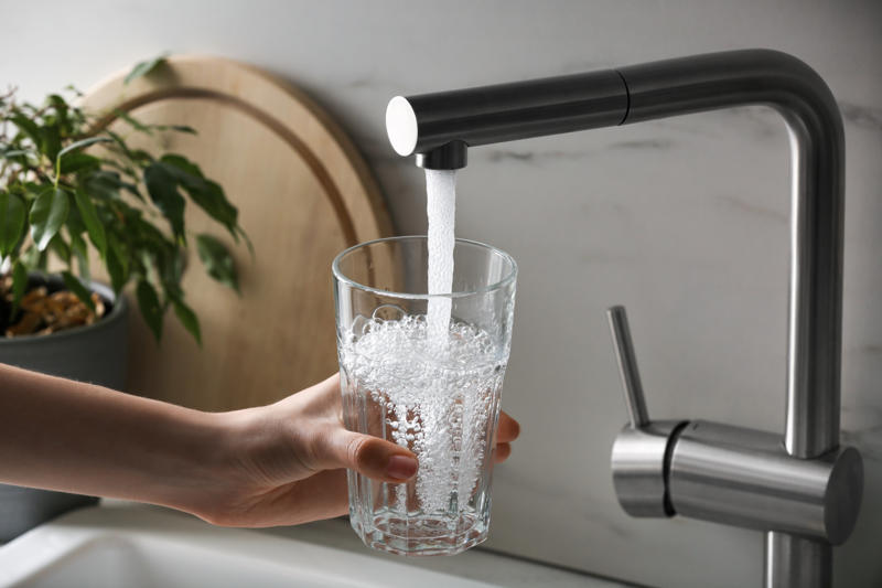 Water poisoning How is it possible to drink too much water?, Water poisoning, Hyponatremia, The truth about 8 cups a day, Your urine is clear, Your hands, lips, and feet swell or discolor, You lose touch with the natural urge to urinate, You need to urinate often, You experience leakage, Your muscles feel weak and tend to cramp easily, What can you do?, The recommended fluid intake, Important clarification, The caffeine myth