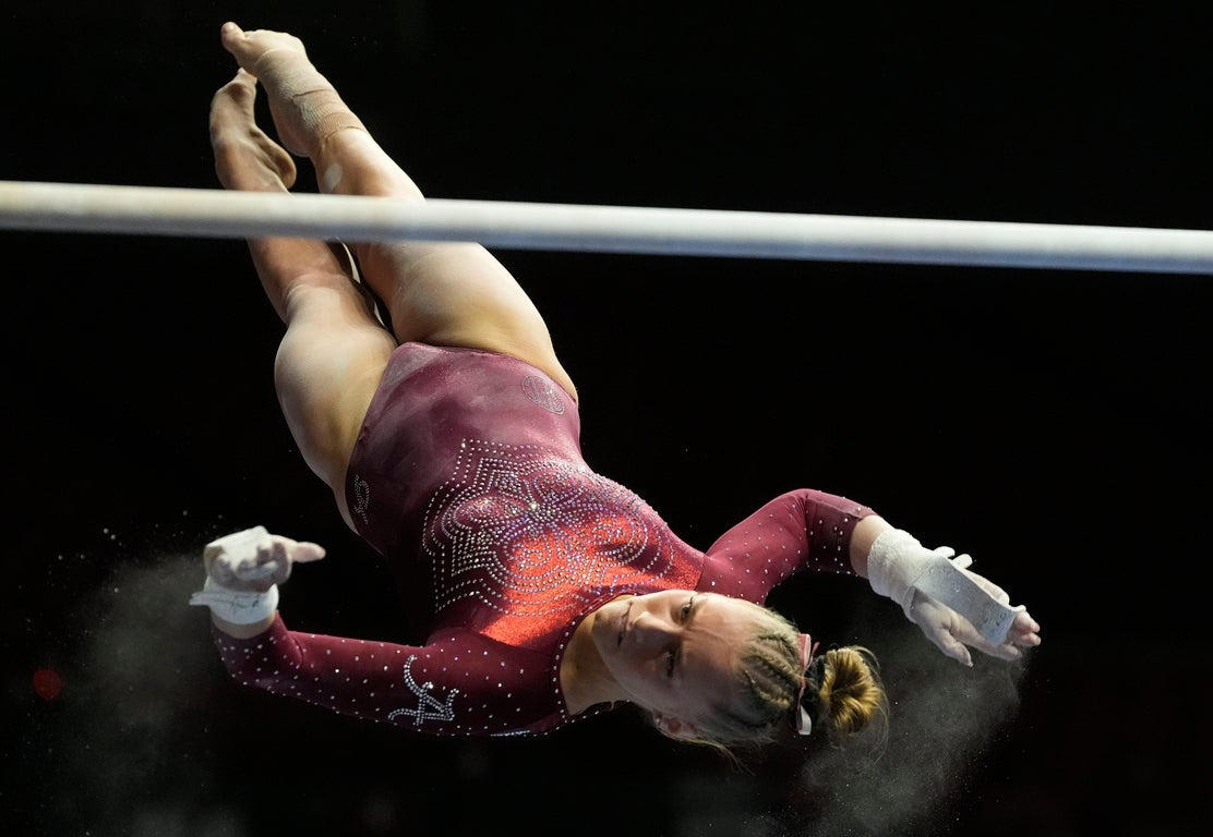 Extraordinary photos from the NCAA Tuscaloosa Gymnastics Regional