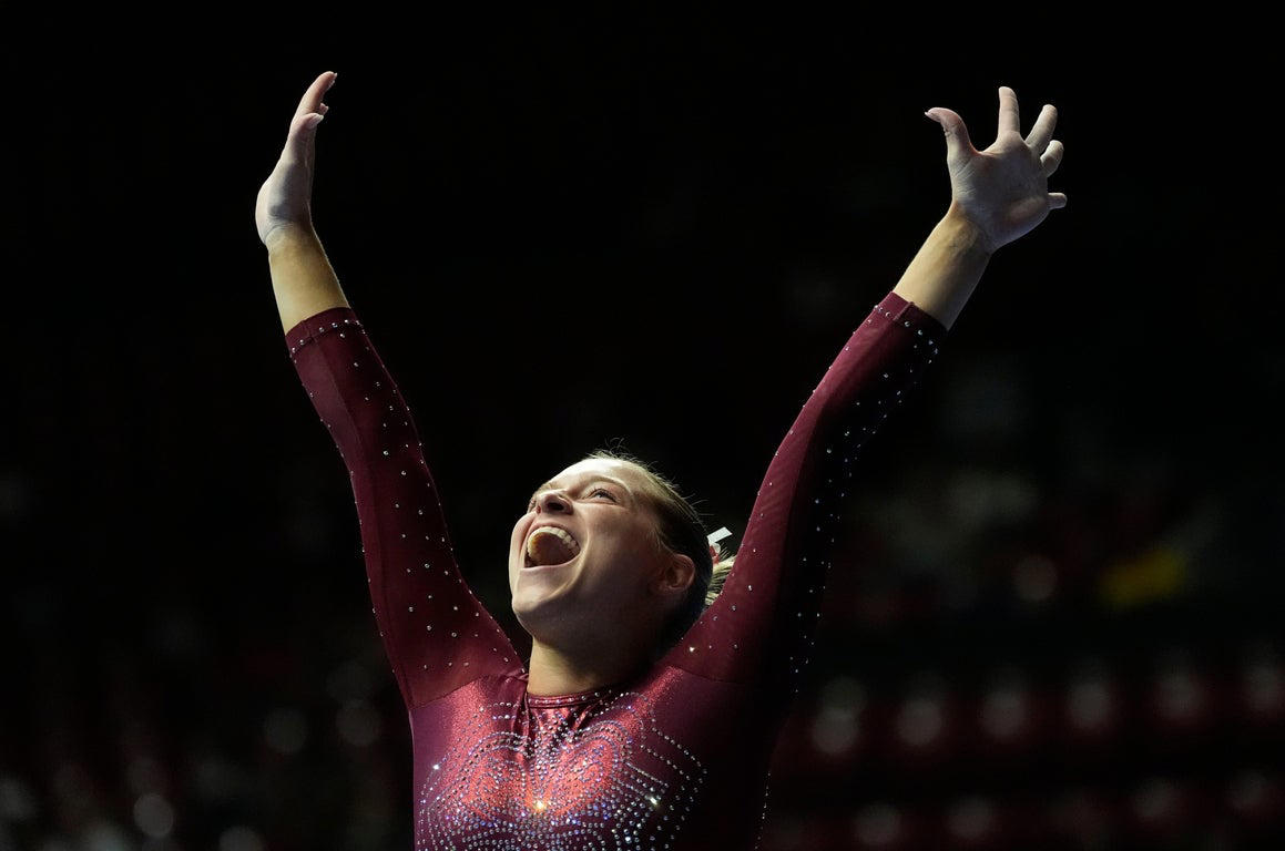 Extraordinary photos from the NCAA Tuscaloosa Gymnastics Regional