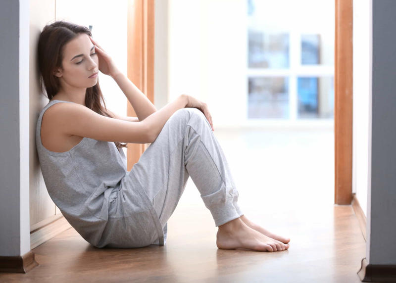 Foot ulcers, Leg cramps, Toe pain, Productive cough, Jaw pain, Leg hair loss, Leg heaviness, Throat tightness, Swollen feet or ankles, Sudden nausea, Irregular heartbeat, Arm or shoulder pain, Chronic fatigue, Abdominal pain, Chronic snoring, Panic attack?, Difficulty breathing, Slow heart rate