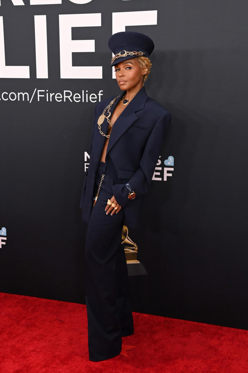 Janelle Monáe Lewis Hamilton, Anna Kendrick, Chappell Roan, Michelle Yeoh, Cynthia Erivo, Viola Davis, Demi Moore, Dakota Fanning, Kelsea Ballerini, Angelina Jolie, Dwayne Johnson, Moeka Hoshi, Zoe Saldaña, Glenn Close, Selena Gomez, Jeff Goldblum, Alexandra Daddario, Eddie Redmayne, Kacey Musgraves, Timothée Chalamet, Emma Stone, Kerry Washington, Sabrina Carpenter, Nicole Kidman, Shaboozey, Margaret Qualley, Lupita Nyong’o, Janelle Monáe, Saoirse Ronan, Pamela Anderson