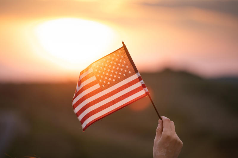 Pros of living in the US 2. Diverse nature, 4. Low taxation, 6. Strong currency, 8. Diversity, 2. Poverty, 4. Paid time off, 6. Gun violence, 8. Education costs, 10. Life expectancy, 12. Climate change, 14. Obesity, 16. Political divisiveness