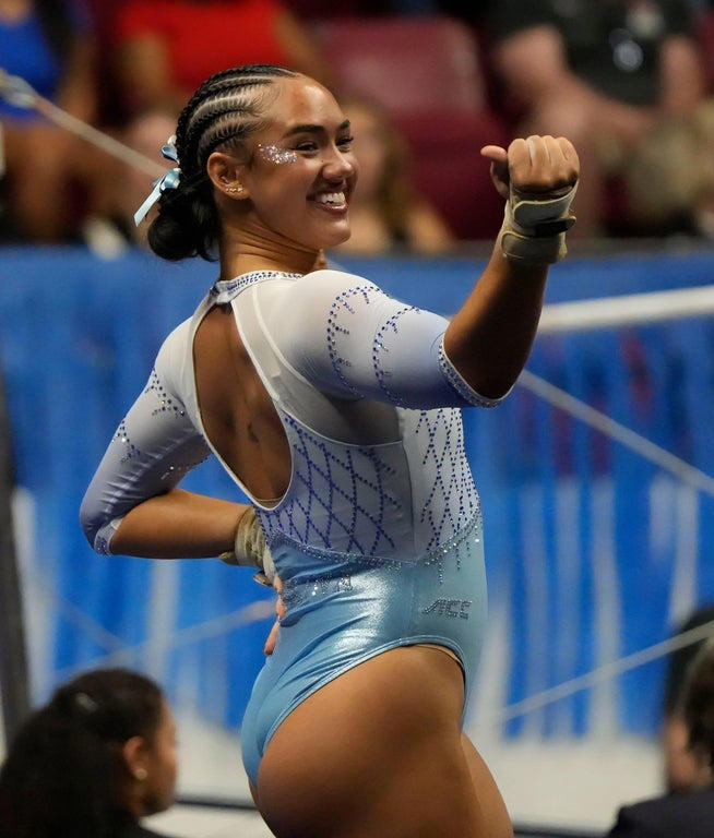 Extraordinary photos from the NCAA Tuscaloosa Gymnastics Regional