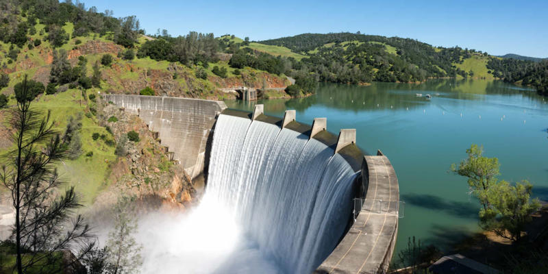 Dams would collapse It would get dark, Livestock would be released into the wild, Pets would struggle, Human parasites would disappear, Endangered species would thrive, Nuclear blasts, Tamed animals could go wild, The end of industrial pollution, Nature would take over pavements, Desert cities would be buried, Raw sewage overflow, Dams would collapse, Modified fruit and veg would be affected, CO2 levels would slowly return to pre-human levels, Insects would rule, Nature would slowly take care of plastic, Traces of humanity