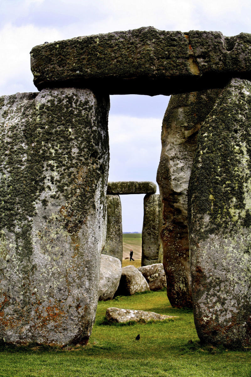 Advanced engineering Stonehenge, How was Stonehenge built?, Complexities, Ancient calendar, Astronomical events, Ritualistic, Early farming communities, Altar stone, Microcosm, Purpose may have been missed, Altar stone installed 2,500 BCE, Second stage, Failure to unite newcomers