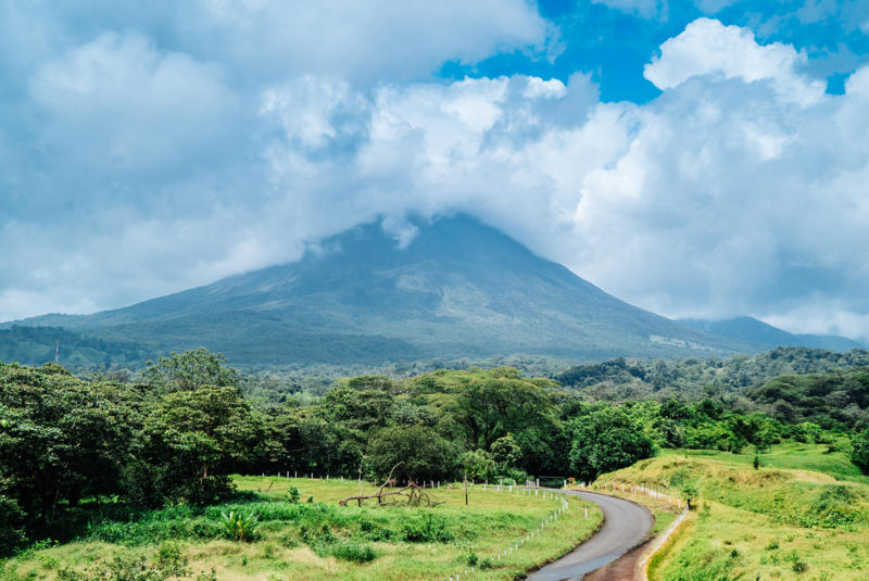 Costa Rica History of medical tourism, Modern growth of medical tourism, Role of Nonprofit Organizations, Ethical concerns, Future outlook, United Kingdom, Costa Rica, Abu Dhabi, Bangkok, Thailand, Colombia