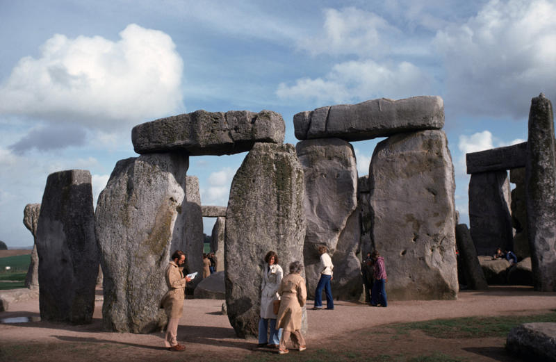 Failure to unite newcomers Stonehenge, How was Stonehenge built?, Complexities, Ancient calendar, Astronomical events, Ritualistic, Early farming communities, Altar stone, Microcosm, Purpose may have been missed, Altar stone installed 2,500 BCE, Second stage, Failure to unite newcomers