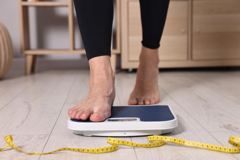 Weight loss Muscle atrophy, Fluid redistribution, Peripheral edema, Cardiovascular deconditioning, Radiation exposure, Immune system reactivation, Vestibular system adaptations, Dental health issues, Microbial changes, Decompression sickness, Weight loss, Hearing loss, Decreased lung function