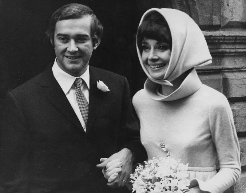 Audrey Hepburn Lady Diana Spencer, Pippa Middleton, Audrey Hepburn, Letizia Ortiz, Meghan Markle, Yoko Ono, Camilla Parker Bowles, Elizabeth Taylor, Wallis Simpson, Zara Phillips, Nicky Hilton, Grace Kelly, Michelle Obama, Autumn Kelly, Serena Stanhope, Princess Margaret, Mia Farrow, Poppy Delevingne