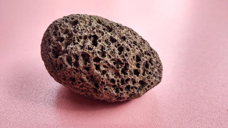 Volcanic rock Bee venom, Bird poop, Fish scales, Foreskin, Diamonds, Placenta, Horse oil, Sperm whales' vomit, Wool grease, Volcanic rock, Diatomaceous earth, Chilly peppers, Breast milk, Salmon eggs, Red algae
