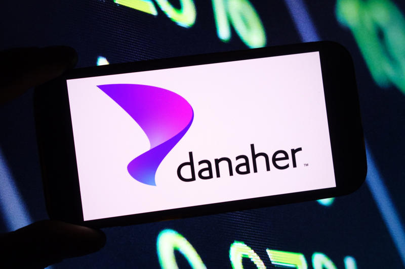 27. Danaher (83.98) 30. Intel (83.76), 29. Pfizer (83.97), 28. Coca-Cola (83.97), 27. Danaher (83.98), 26. Walmart (84.41), 24. Booz Allen Hamilton (84.45), 22. Morgan Stanley (84.51), 21. Honeywell (84.91), 20. Citigroup (84.44), 18. ExxonMobil (85.20), 16. Hewlett Packard Enterprise (85.76), 14. JPMorgan Chase (86.27), 12. KPMG (86.85), 10. Ernst & Young (87.11), 8. Deloitte (87.50), 6. PwC (89.55), 4. Accenture (90.69), 2. IBM (93.02)