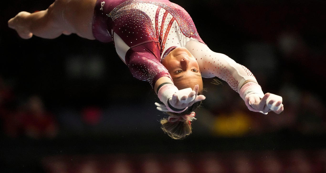 Dazzling photos from Sunday's NCAA Gymnastics Tuscaloosa Regional