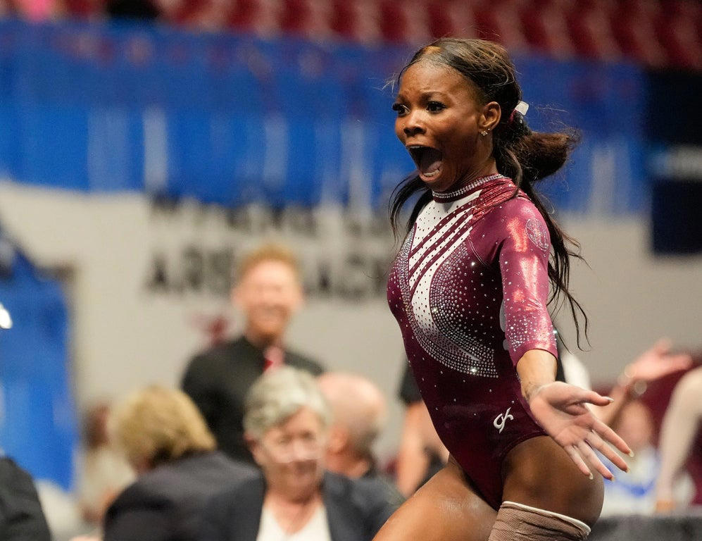 Dazzling photos from Sunday's NCAA Gymnastics Tuscaloosa Regional