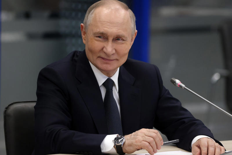 Extraordinary invitation Donald Trump (United States), Vladimir Putin (Russia), Volodymyr Zelensky (Ukraine), Ursula von der Leyen (European Union), Giorgia Meloni (Italy), Friedrich Merz (Germany), Emmanuel Macron (France), Keir Starmer (United Kingdom), Pedro Sanchez (Spain), Luis Montenegro (Portugal), Andrzej Duda (Poland), Mark Carney (Canada), Lin Jian (China), Viktor Orbán (Hungary), Lula (Brazil), Javier Milei (Argentina), Claudia Sheinbaum (Mexico), Gustavo Petro (Colombia), Joseph Aoun (Lebanon)
