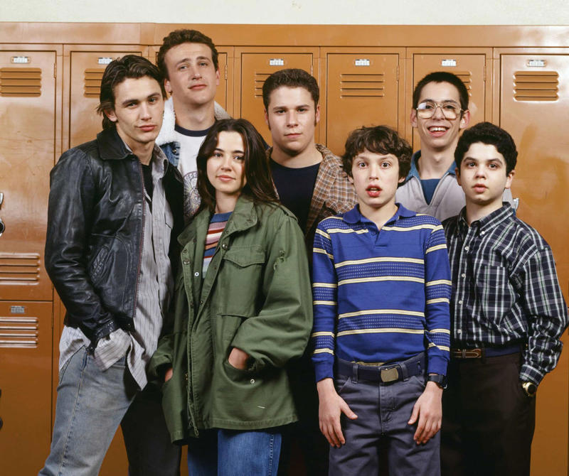 'Freaks and Geeks' 'The Fresh Prince of Bel-Air', 'Beverly Hills, 90210', 'Seinfeld', 'Friends', 'Sabrina the Teenage Witch', 'Everybody Loves Raymond', 'Charmed', 'Xena: Warrior Princess', 'Felicity', 'Frasier', 'Blossom', 'Sister, Sister', 'Freaks and Geeks', 'Party of Five', '3rd Rock from the Sun'