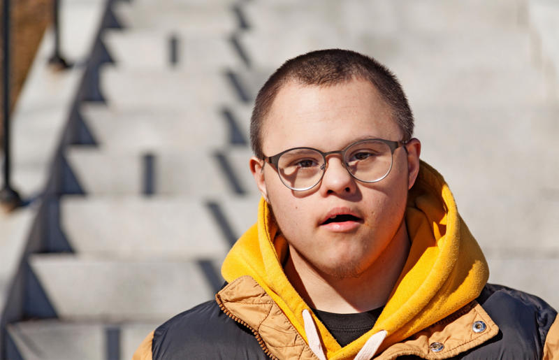 Difficulties Defining developmental disabilities, Difficulties, Cerebral palsy, Down syndrome, Fragile X syndrome, Combination of factors, Other relevant factors, Diagnosing developmental disabilities, Milestone Tracker app, Speak up, AAP recommendation, At the appointment
