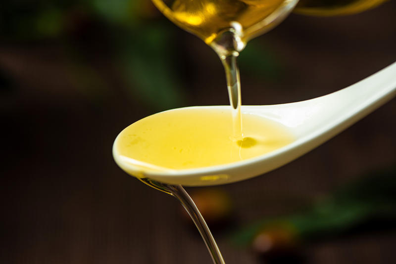 Polyphenols: olive oil High-fiber foods: legumes, High-fiber foods: fruits and vegetables, Probiotic foods: yogurt, Probiotic foods: miso, What about pickles?, Prebiotic foods, Prebiotic foods: asparagus, Synbiotic foods: yogurt and berries, Synbiotic foods: stir fry, Anti-inflammatory foods: walnuts, Polyphenols, Polyphenols: olive oil, Variation, What to avoid: refined sugars, What to avoid: processed foods
