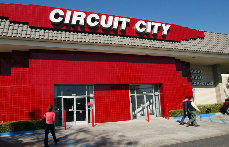 Beloved US stores that have closed their doors, Tower Records, Pets.com, Circuit City, Blockbuster, The Bon-Ton, Toys R Us, Stein Mart, Lord &amp; Taylor, Stage Stores, Family Video, Fry's Electronics, Woolworth's