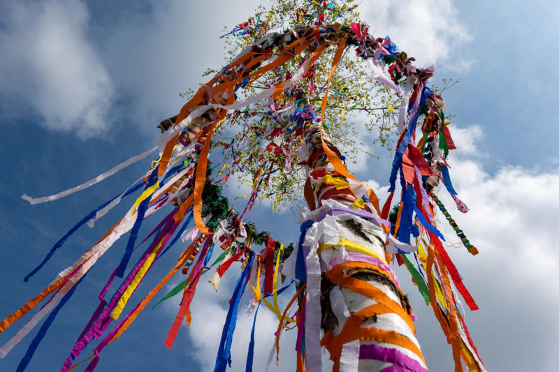 May Day (UK) Boxing Day (UK/Commonwealth), May Day (UK), Dia de los Muertos (Mexico), Guy Fawkes Night (UK), Family Day (Canada), Holi (India), Puck Fair (Ireland), Festival du Voyageur (Canada), Toonik Tyme (Canada), Holidays some refuse to celebrate, Christmas (USA), Thanksgiving (USA), Columbus Day (USA), Veterans' Day (USA)