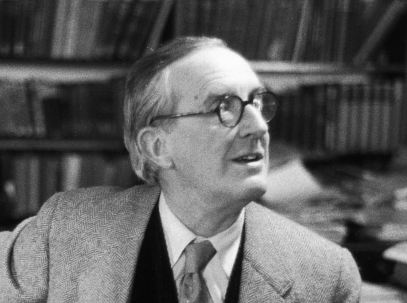 'J. R. R. Tolkien: A Biography' J.R.R. Tolkien was born in South Africa, The family moved to Birmingham, Prussian ancestry, A dislike of Shakespeare, Meeting Edith Tolkien, Devoted couple, Battlefield memories, Creating myths and legends, Kindred spirit, 'The Hobbit' (1937), 'The Lord of the Rings' (1954– 1955), 'J. R. R. Tolkien: A Biography', Unique character traits, Retirement, In Tolkien's footsteps, Lasting legacy