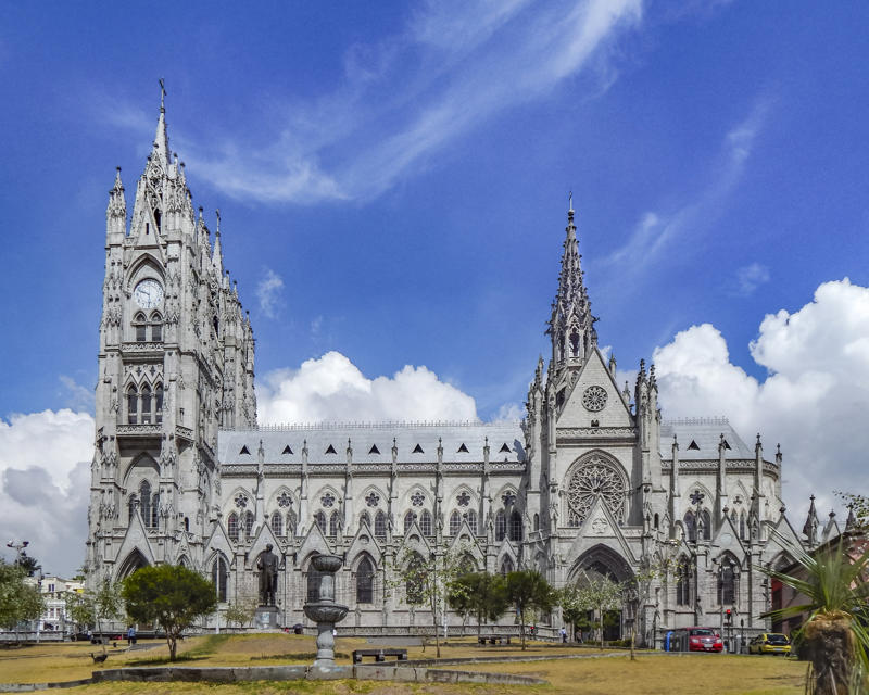 The Basilica of the National Vow – Quito - Ecuador Hallgrímskirkja - Reykjavík - Iceland, The Basilica of the National Vow – Quito - Ecuador, Saint Basil's Cathedral – Moscow - Russia, The Church of the Transfiguration - Kizhi - Russia, St Paul's Cathedral – London - England, Saint Peter's Basilica – Rome - Italy, St. Michael of the Needle Chapel - Le Puy-en-Velay - France, St Patrick's Cathedral – New York - United States, Sagrada Família – Barcelona - Spain, São Francisco Church - Salvador - Brazil, Seville Cathedral - Seville- Spain, Salisbury Cathedral- Salisbury - England