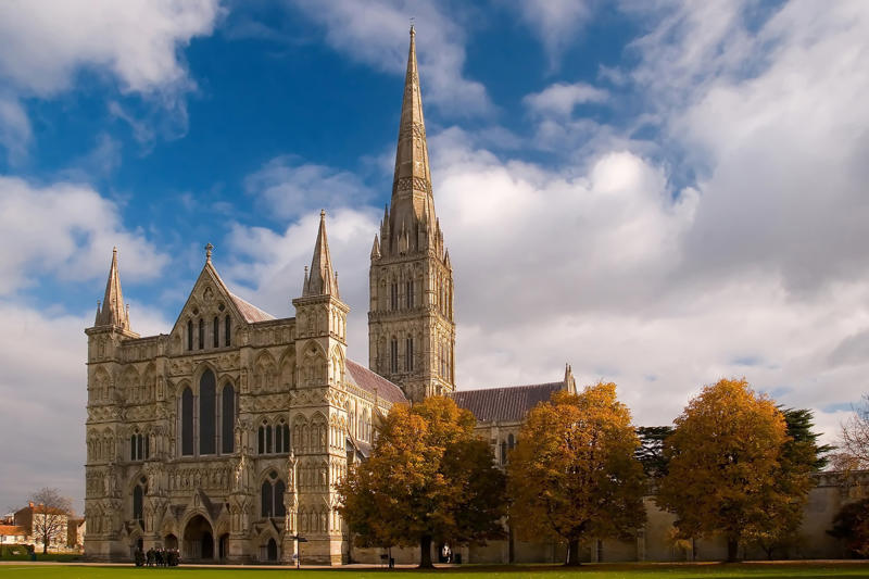 Salisbury Cathedral- Salisbury - England Hallgrímskirkja - Reykjavík - Iceland, The Basilica of the National Vow – Quito - Ecuador, Saint Basil's Cathedral – Moscow - Russia, The Church of the Transfiguration - Kizhi - Russia, St Paul's Cathedral – London - England, Saint Peter's Basilica – Rome - Italy, St. Michael of the Needle Chapel - Le Puy-en-Velay - France, St Patrick's Cathedral – New York - United States, Sagrada Família – Barcelona - Spain, São Francisco Church - Salvador - Brazil, Seville Cathedral - Seville- Spain, Salisbury Cathedral- Salisbury - England